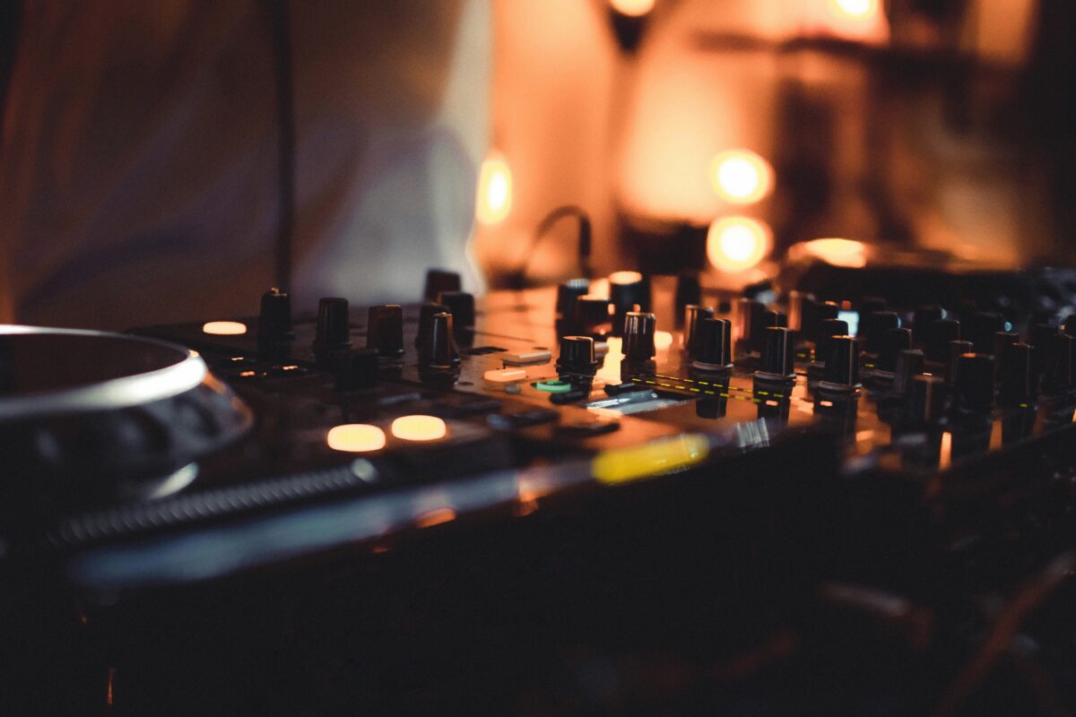 DJ gear hero